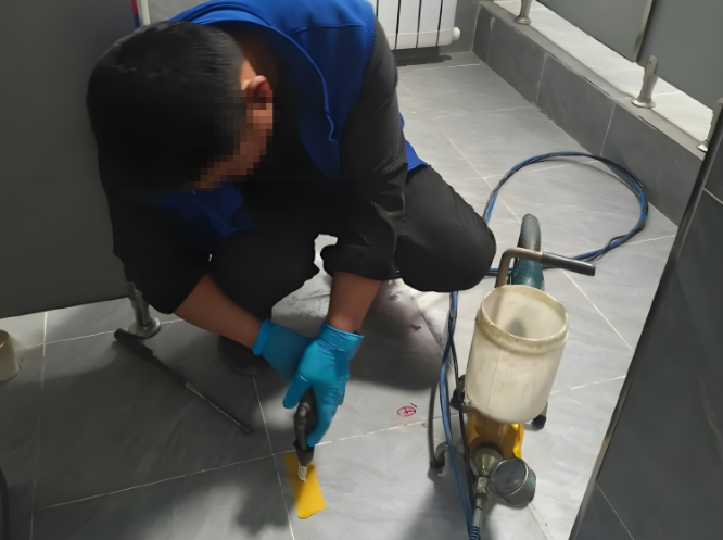 北京瓷砖起鼓脱落修复电话